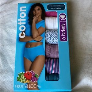 Fruit of the Loom, Size 6!